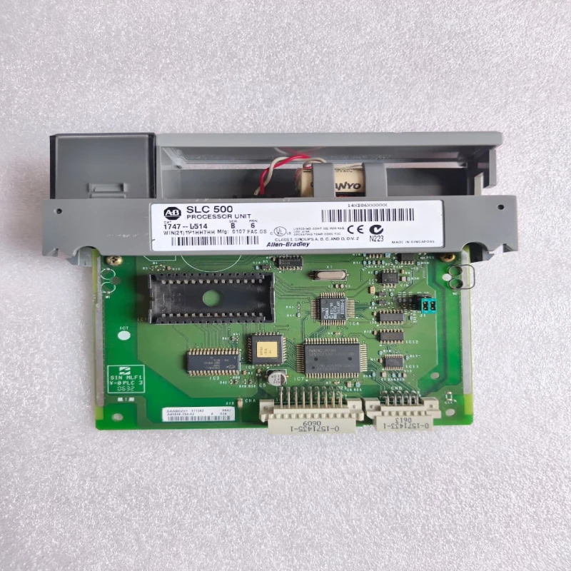 Allen-Bradley 1746-OB16 SLC 500 16-Point 24V DC Source Output Module thumbnail 7069